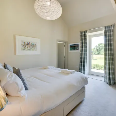 3 Bed In York Oc-89538 Welburn