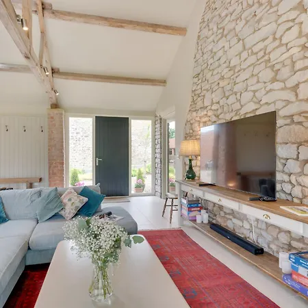 3 Bed In York Oc-89538 *