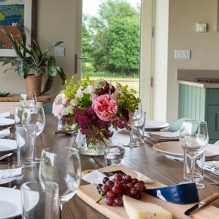 بيت للعطل 3 Bed In York Oc-89538 *