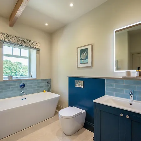 3 Bed In Welburn 89538